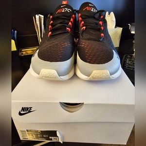Nike Air Max 270 Men's Shoes